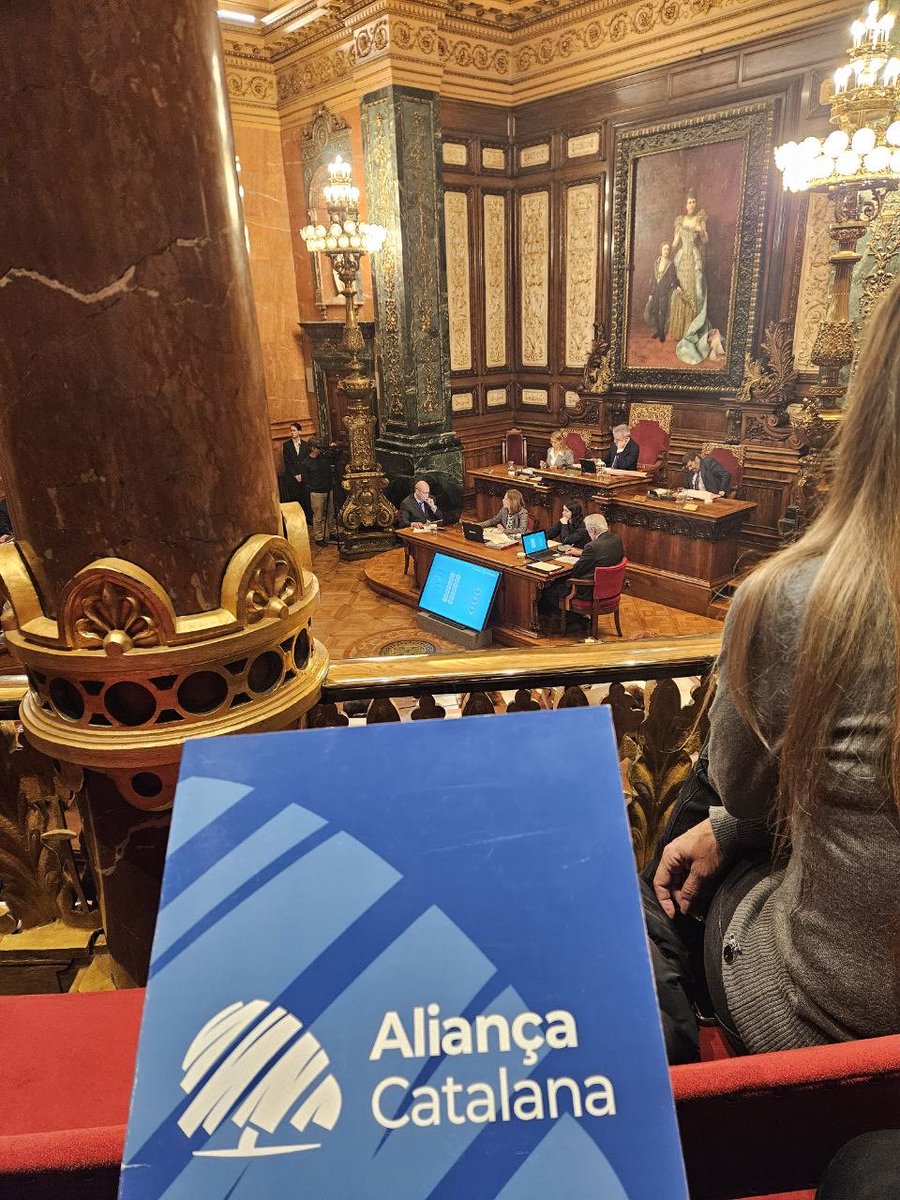 Avui Aliança Catalana està present al Ple de l'Ajuntament de Barcelona. Tic, tac.
#SalvemBarcelona
<a href="/Barcelona_ACat/">Aliança Catalana Barcelona</a>  <a href="/CatalunyaAC/">Aliança Catalana</a>