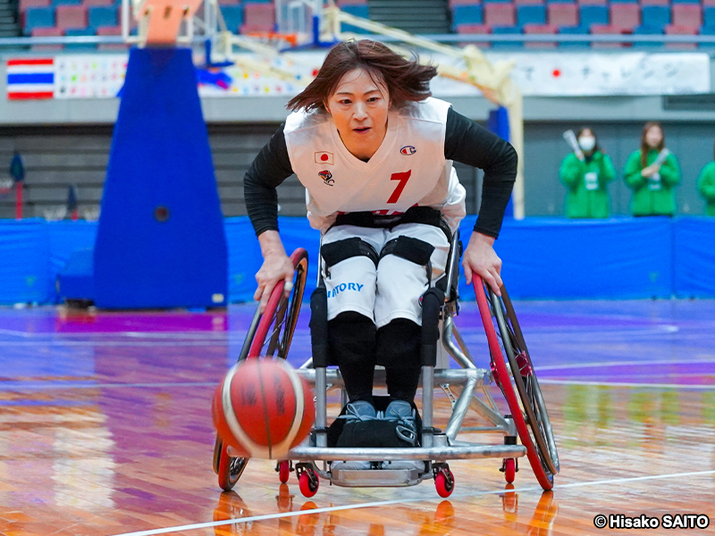 bbking_jp's tweet photo. 🎌ここからがスタート🏀
車いすバスケ女子日本代表、大阪カップV逸も収穫…ラインDFと“得点源”の進化で世界選手権へ
https://t.co/oEJiUzy6HA
世界での戦いへ向けて明確な手応えを得た車いすバスケ女子日本代表。準優勝だった大阪カップの戦いについて、ライターの斎藤寿子さんがレポートします💬 https://t.co/nRm6FBhSoT