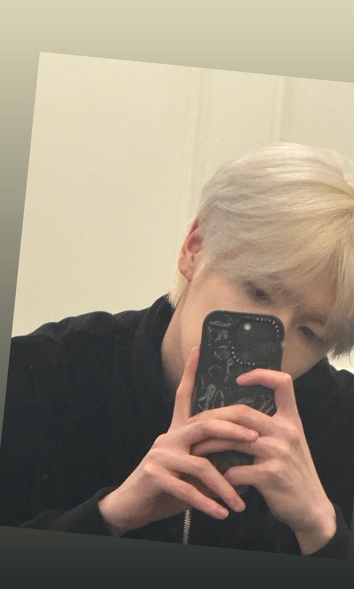 LEE JUNHYUK GLOBAL tweet media