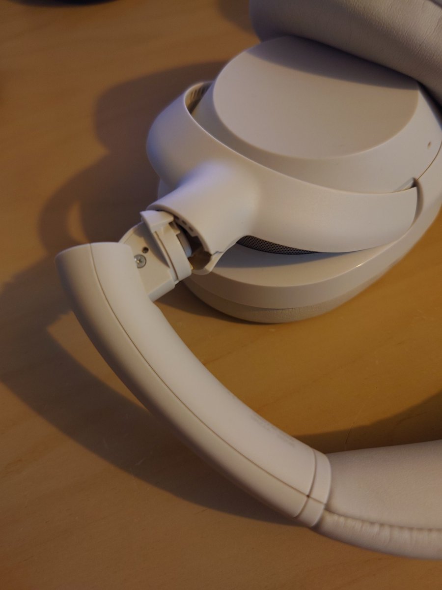 Tremor_UK's tweet photo. @SonyUK Clearly your fix for the ULT headsets has not been sucessful and the serial number range for free repairs needs to be extended! Customer service not interested and expect consumers to pay to fix their bad design. https://t.co/lxaeRZQ6bk