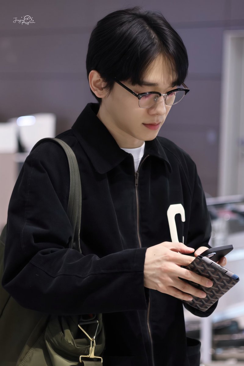 260227출발

#첸 #CHEN 
#KIMJONGDAE #JONGDAE 
 #김종대 #종대 
<a href="/CHEN_INB100/">CHEN_official</a>