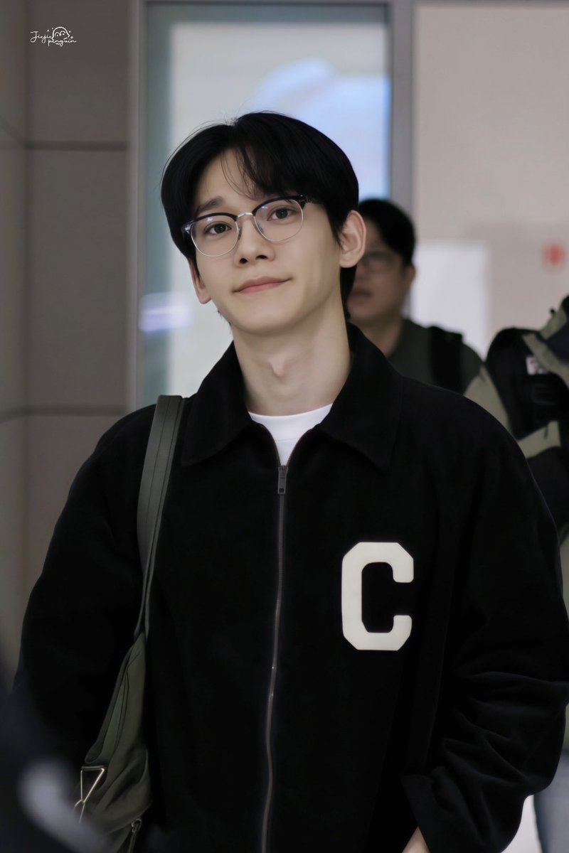 jiejie_penguin's tweet photo. 260227출발

#첸 #CHEN 
#KIMJONGDAE #JONGDAE 
 #김종대 #종대 
@CHEN_INB100 https://t.co/2avzUTUsm0