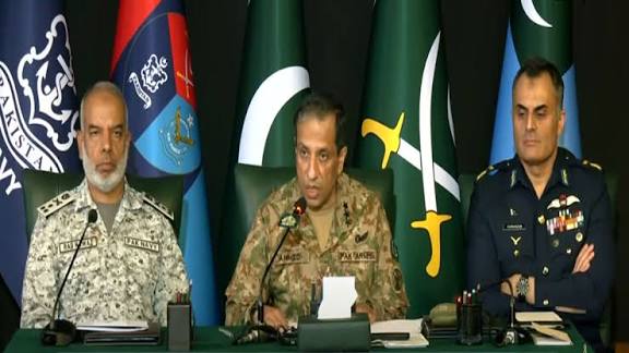 Grab your popcorn boys .
OG comedians are back 
DGISPR press conference expected shortly