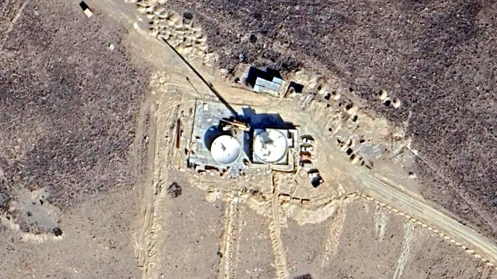 ∆ M ! R | tweet media