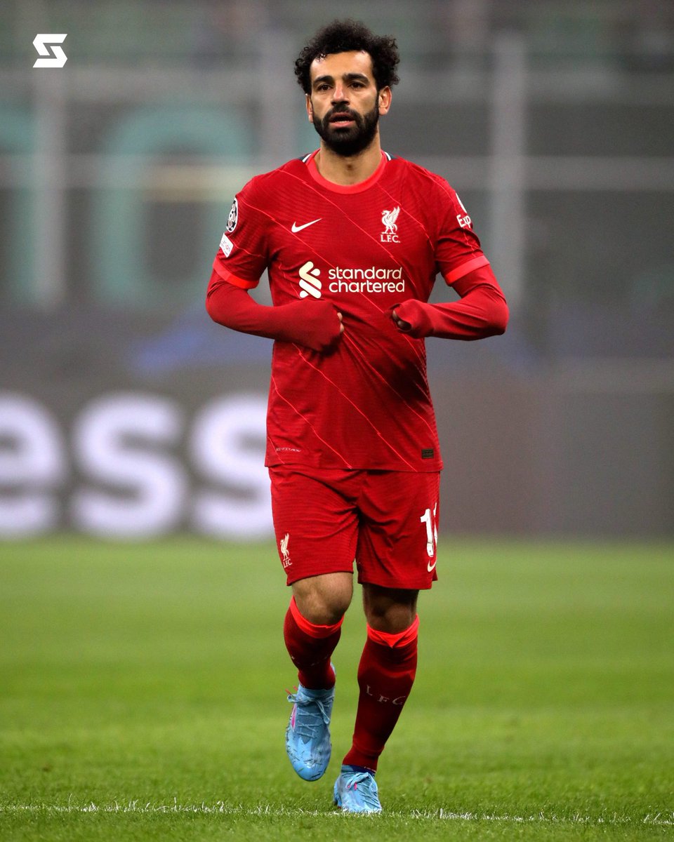 SportScorecom's tweet photo. 🚨 Salah’s Liverpool exit LOOMING? 

New reports suggest Liverpool’s primary transfer target for 2026 is a marquee winger to replace Mo Salah.

With the Egyptian struggling after his new deal and interest from the Saudi Pro League heating up, it looks like Anfield is preparing for life without their #11.

Add in potential outgoings for Gomez and Robertson, and it’s shaping up to be a massive window for Richard Hughes. 🔴

#LiverpoolFC #MoSalah #TransferNews
