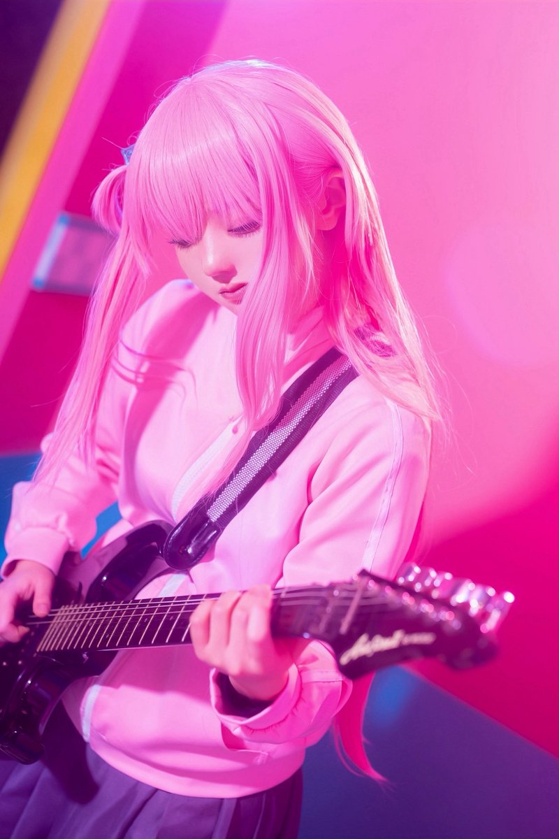 cos┊︎ぼっち・ざ・ろっく！ ギターヒーロー 後藤ひとり photo