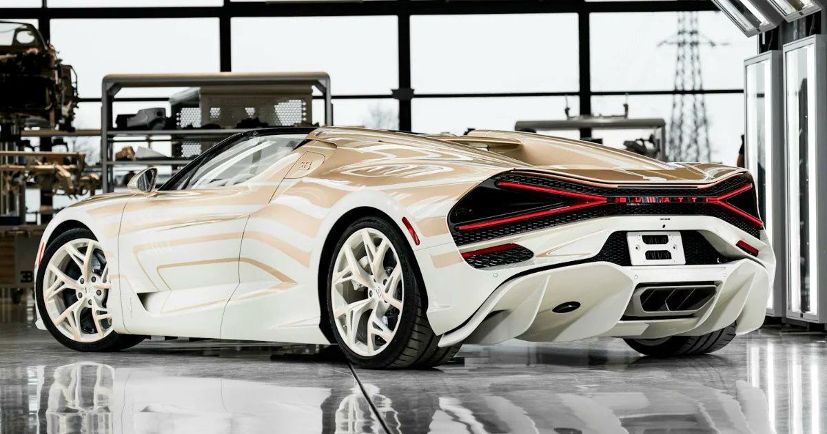 motorrove's tweet photo. the Sur Measure adds to their department the W16 Mistral “La Perle Rare,” which was customized in both exterior and interior, turning this W16-powered Bugatti hypercar into a profoundly personal work of art.

https://t.co/B6FxrSkTKv https://t.co/vRw5L32Rru