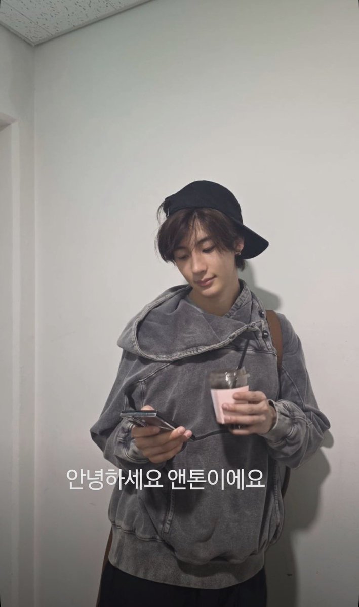 #SOHEE’s Weverse Moment Update 260227

สวัสดีครับ แอนตันเองนะครับ

#ANTON #앤톤 #RIIZE #라이즈