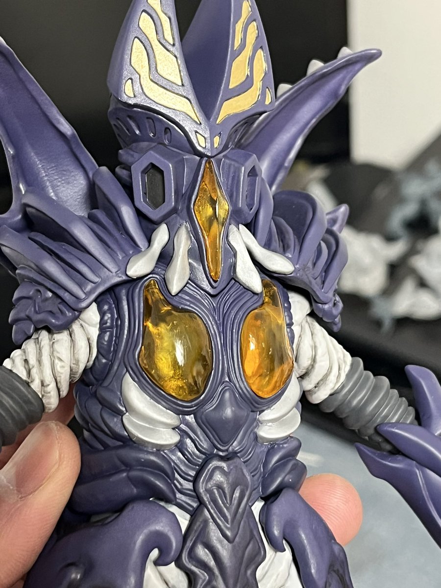 うおおおおおおおお！
筆だけでもここまで綺麗にクリアパーツ塗れるんだ…！ℬℯ𝒶𝓊𝓉𝒾𝒻𝓊𝓁…
あとちょっとで完成だ！