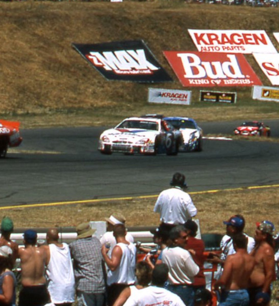 S1apSh0es tweet media