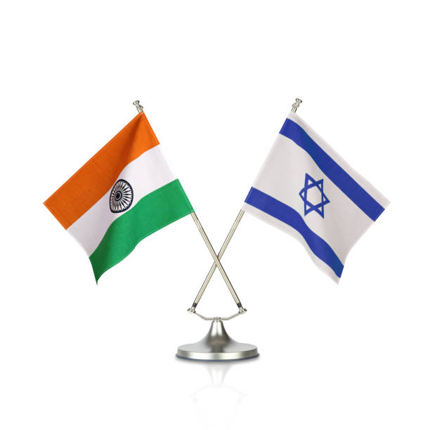 🚨🇺🇸🇮🇱🇮🇳BREAKING: Tucker says Israel is cozying up to India as US public opinion fades.