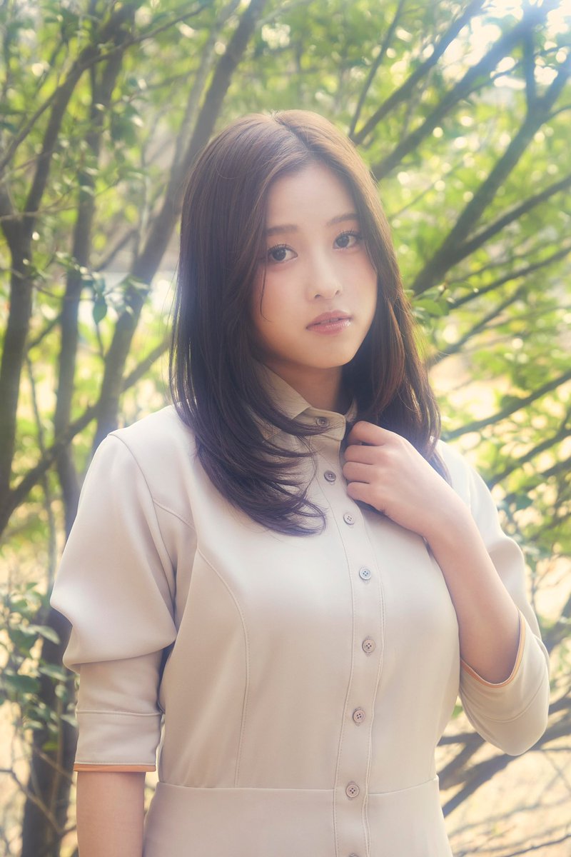 YUI tweet media