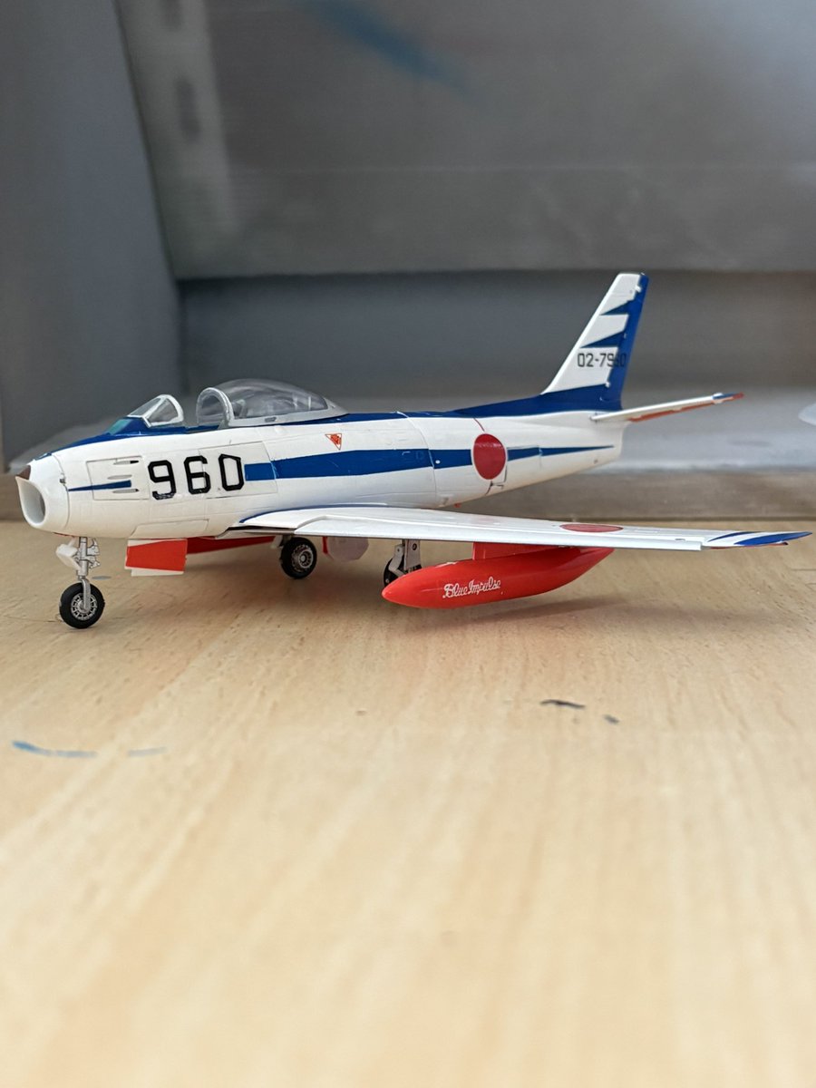 sky302tfs's tweet photo. #Ftoys
#F86F
#Blueimpulse
ラグフラさんで購入して、FTOYSのハチロクブルー✨️✨️
可動部とからあったんだけど、固定しちゃいました💦
彩色済だから作るのは楽だったな✨️ https://t.co/4KHkBMKQKt