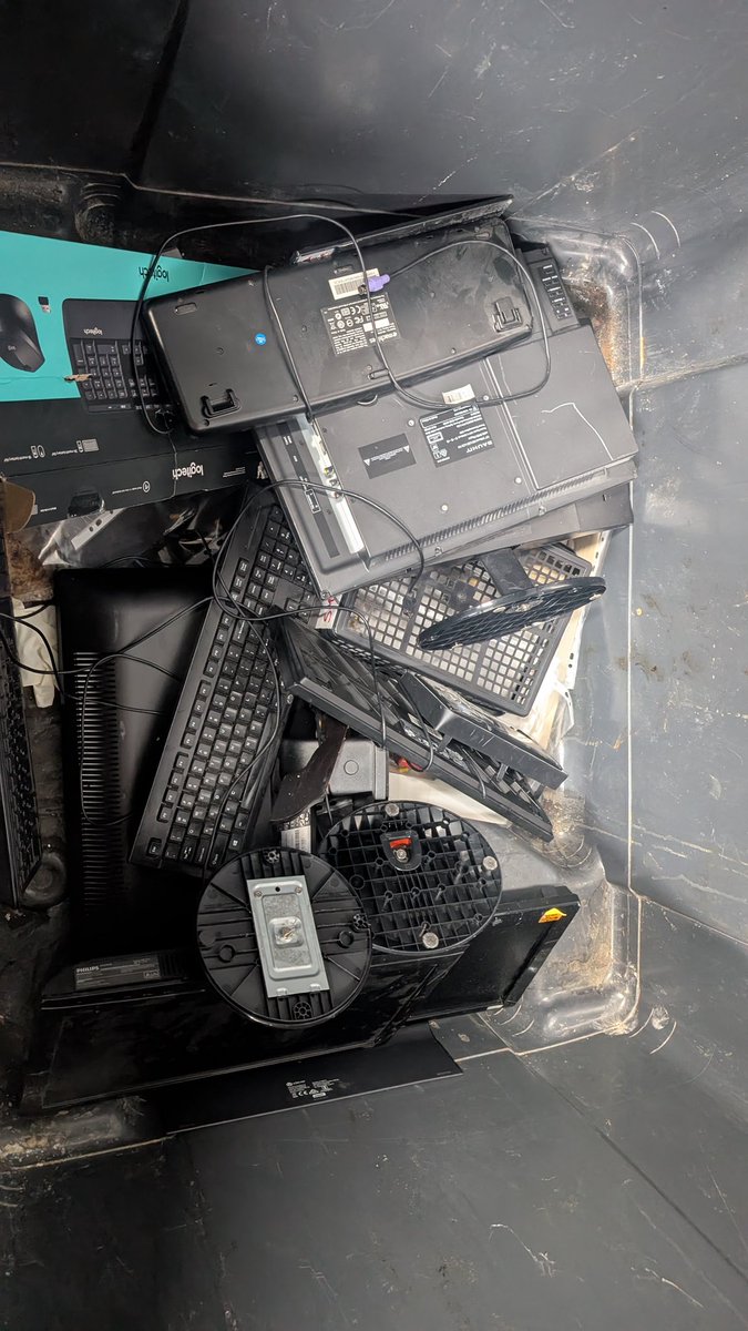 Dave Jones tweet media