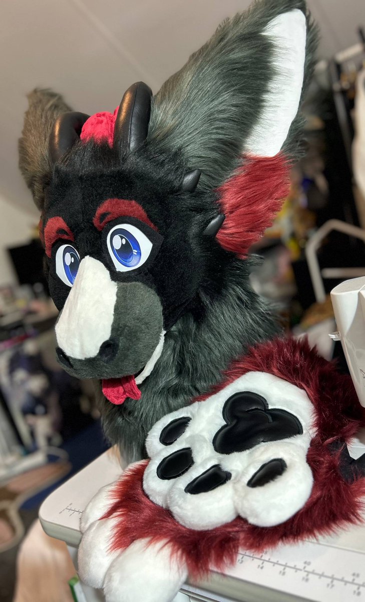 FuzzyFurCreations 🔜 NFC tweet media
