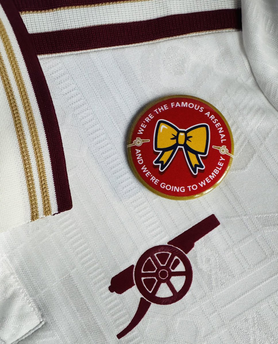 ruthbeckart's tweet image. League cup final @Arsenal stickers and badges 
Bespoke design by me with proceeds donated to @kinsellatrust 

Shop RuthBeckArt - link in comments 

What Did She Wear? 🎗️

#CarabaoCupFinal #Arsenal #Wembley
