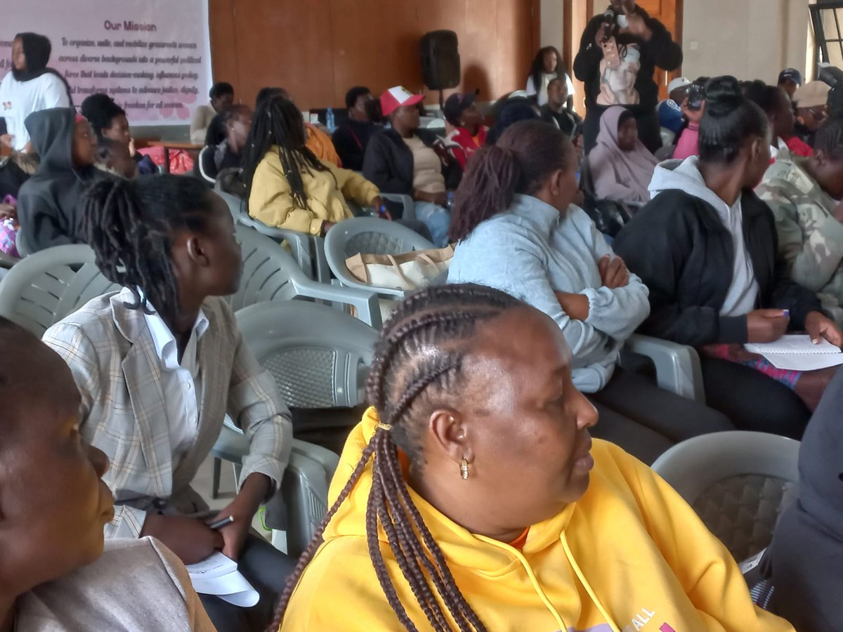 Miss mwenesi tweet media