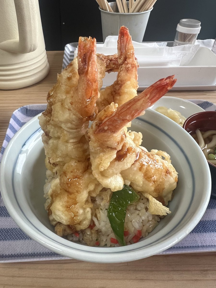 pj6844's tweet photo. 今日のランチ٩( ᐛ )و

ディナーにもなった😁

苦しい😁けど美味しい😀 https://t.co/PoCVbA3kbs