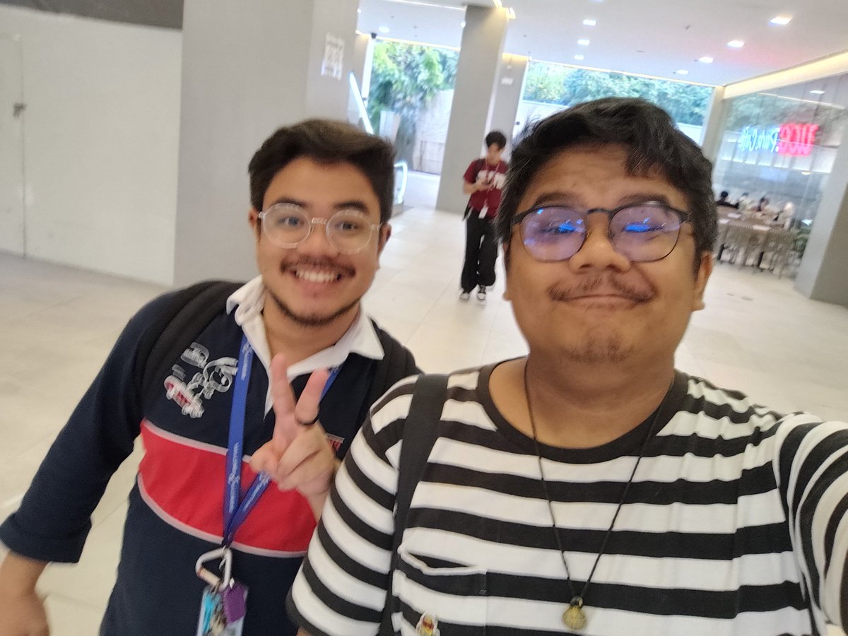 Thanks for the games and showing me the lgs in campus <a href="/lumiyab/">gabe 🍞</a>! Can't believe I had no idea it was there since Sept HAHA! Next time uliii!