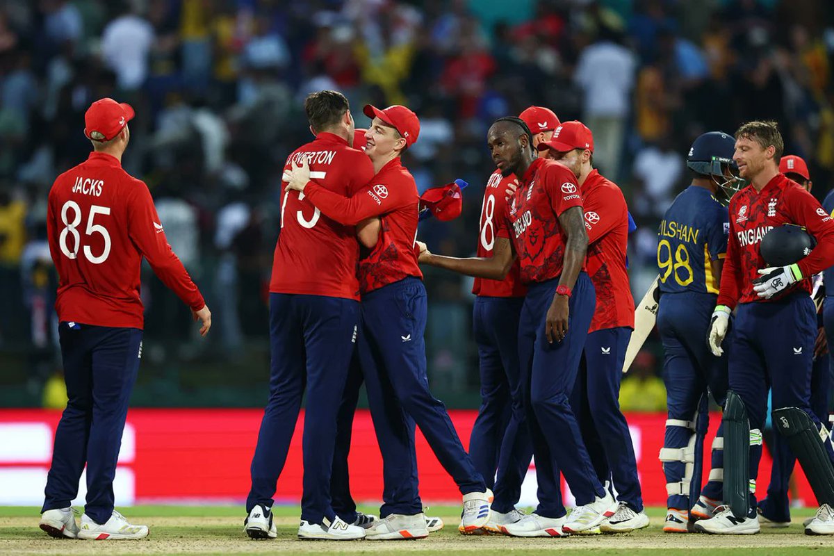 Take On The Knight tweet media