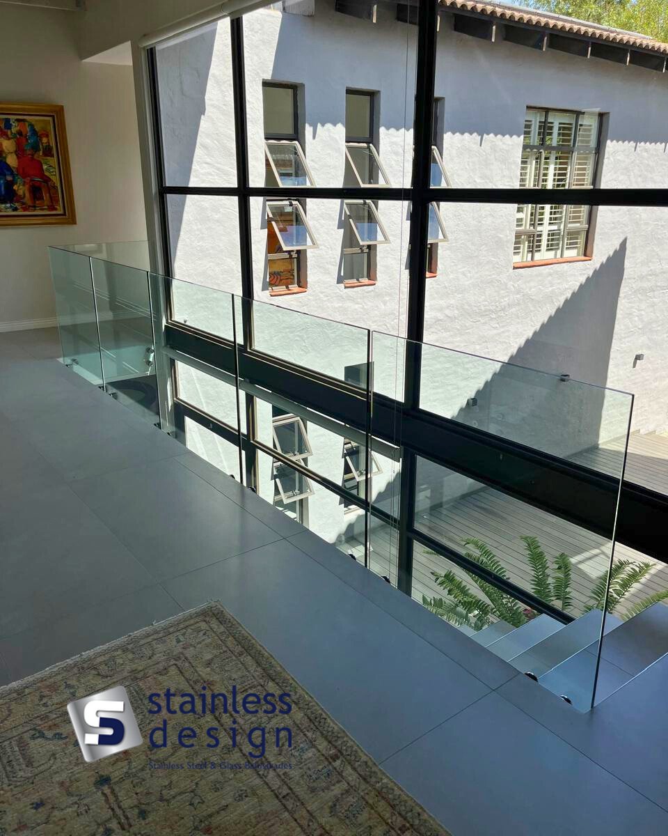 StainlessInfo's tweet photo. Side-mounted frameless glass balustrade installation.

Sleek design. Uninterrupted views. Engineered strength.

📧 info@stainlessdesign.co.za
🌐 https://t.co/Z44ZRkMXcv

#FramelessGlass #Balustrade #Architecture #ModernDesign #StainlessDesign https://t.co/K3tB9agdvR