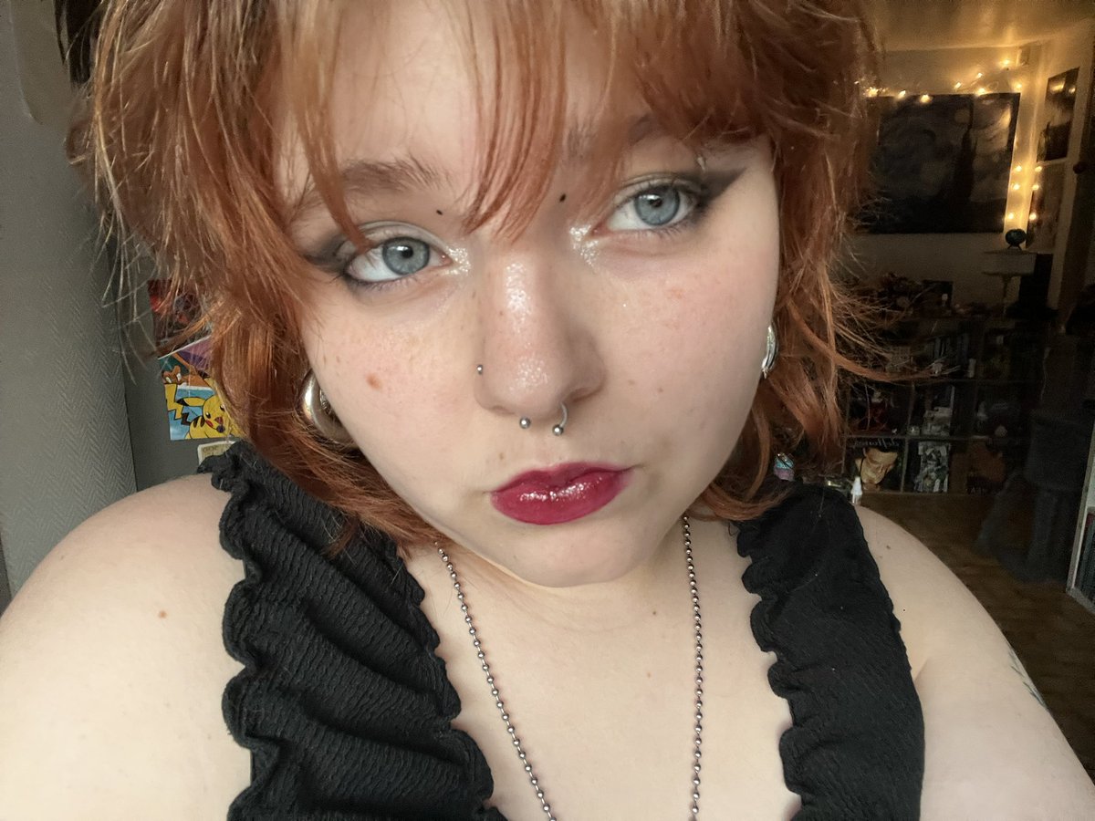 Elora ☆ tweet media