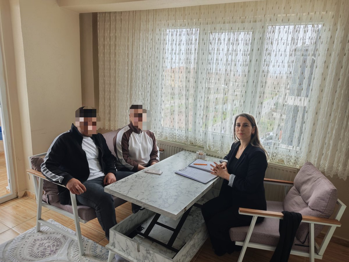 Müdürlüğümüz Çocuk Hizmetleri Bürosu tarafından suça sürüklenen çocukların risk ve ihtiyaçlarını daha sağlıklı değerlendirebilmek, içinde bulunduğu sosyal ve aile ortamını yerinde gözlemleyebilmek amaçlarıyla ev ziyaretleri gerçekleştirilmiştir.