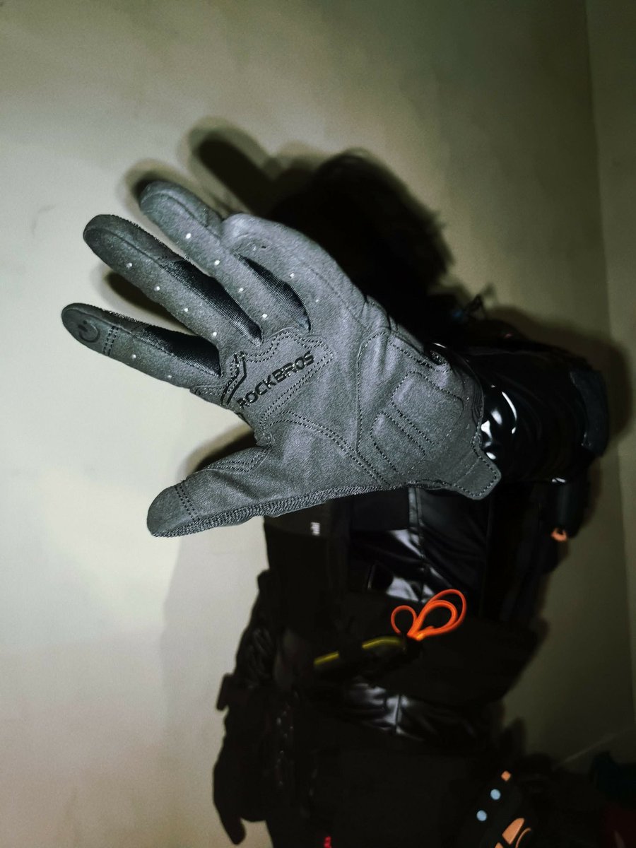 mesukohi_arts's tweet photo. I'm trying to build a nox cosplay again now that we have better details 🤭
#DeltaForce #Nox #HéliedeMontbel #costrial https://t.co/6jmbRfkx2k