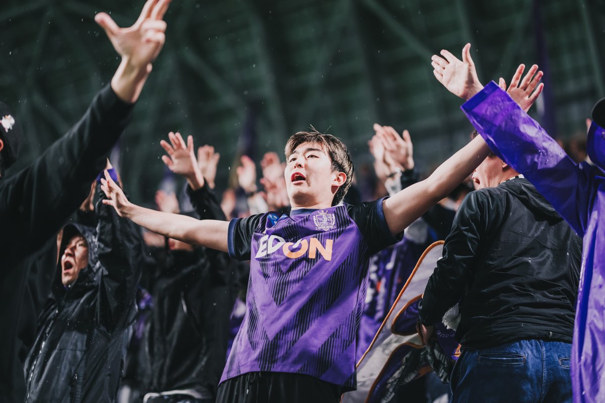 𝐒𝐓𝐀𝐍𝐃𝐈𝐍𝐆 𝐓𝐎𝐆𝐄𝐓𝐇𝐄𝐑🏹 雨の中、最高のサポートを