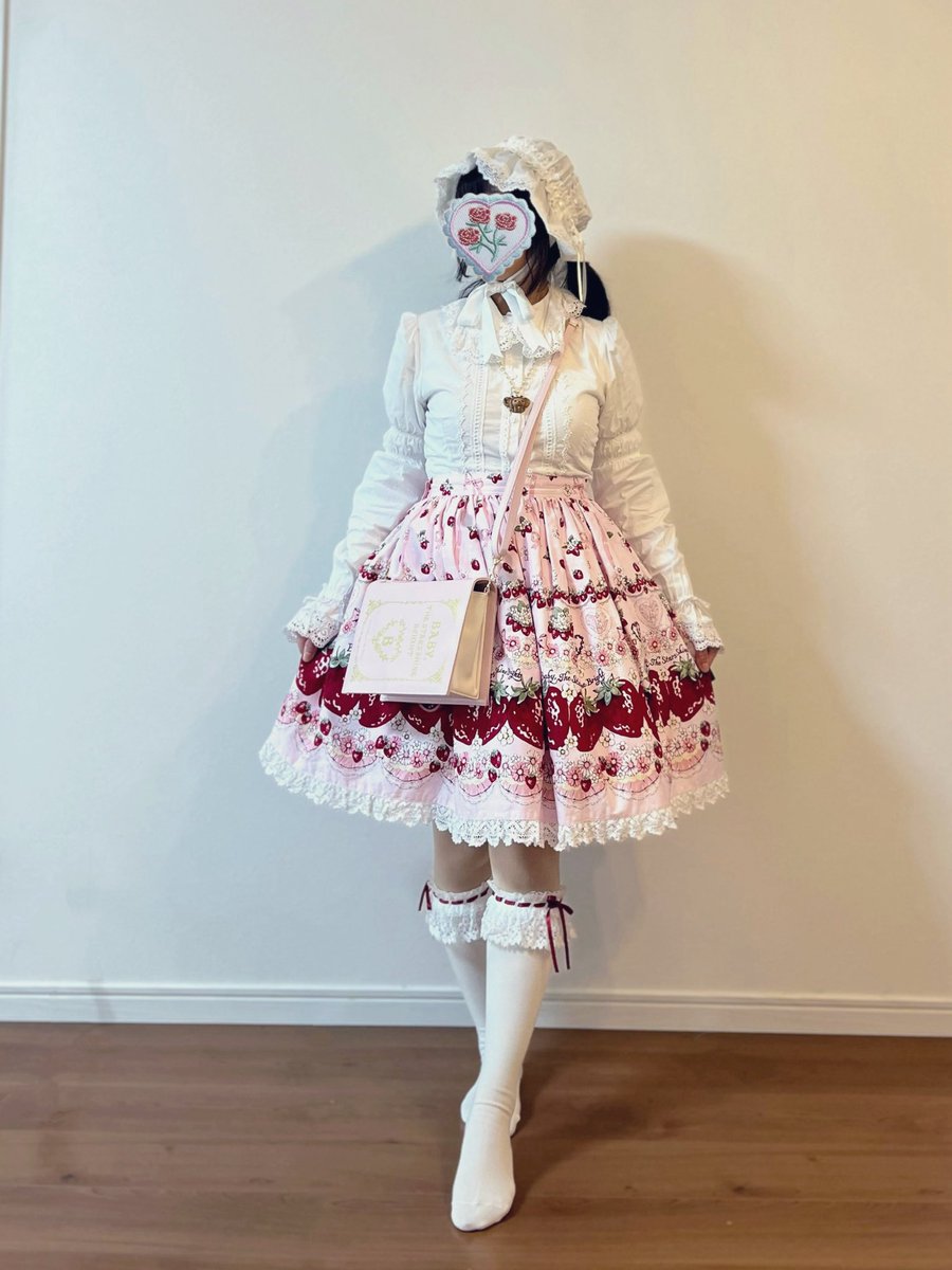 ２月も明日で終わり…❄️
babyのコートで寒い日も可愛くあったかく過ごせた🩵🩵
ショーのノベルティBOOKバッグ、お気に入り💓