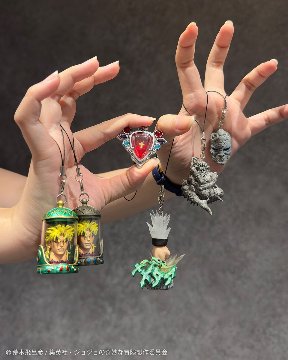 予約商品情報】 アニメ『ジョジョの奇妙な冒険』 「スーパーストラップ