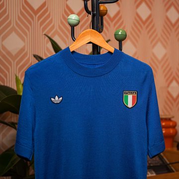 Our iconic '70s jersey, a retro classic 🇮🇹💫

<a href="/adidasfootball/">adidas Football</a> 
#Azzurri #VivoAzzurro