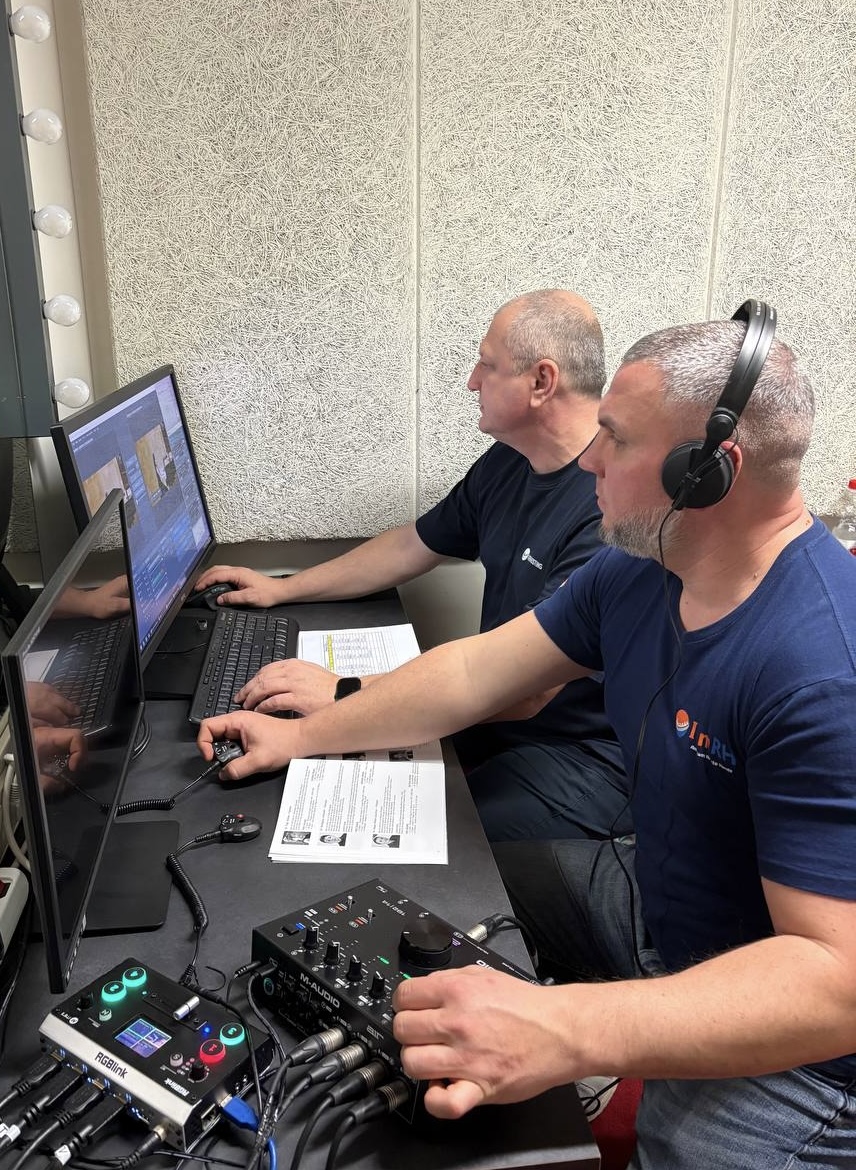 MIRhosting's tweet photo. As a sponsor, MIRhosting is proud to support the International Piano Competition and help make the livestream happen, so audiences in the hall and online can follow the performances smoothly.
And yes 😎 our Remote Hands team can handle this as well.

https://t.co/ngdxfCjpOC https://t.co/OS9U8YIs0C