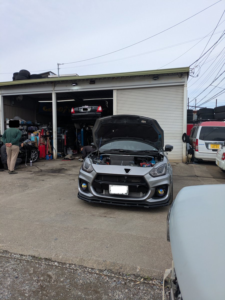 faertys's tweet photo. 本日はTRYBOXさんで加工して頂いたスロットルボディを取り付けてもらいました🏍️
ノーマル45→47.5へ拡大、ウェットブラストもしてもらってピカピカ✨️
ECUリセットして学習中なので100km後が楽しみです
空燃比計も常設してますが今のところ異常なし!
#TRYBOX https://t.co/Uqo6g6WI8j