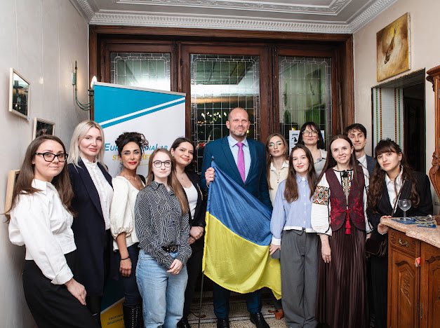 Darya Safai MP tweet media