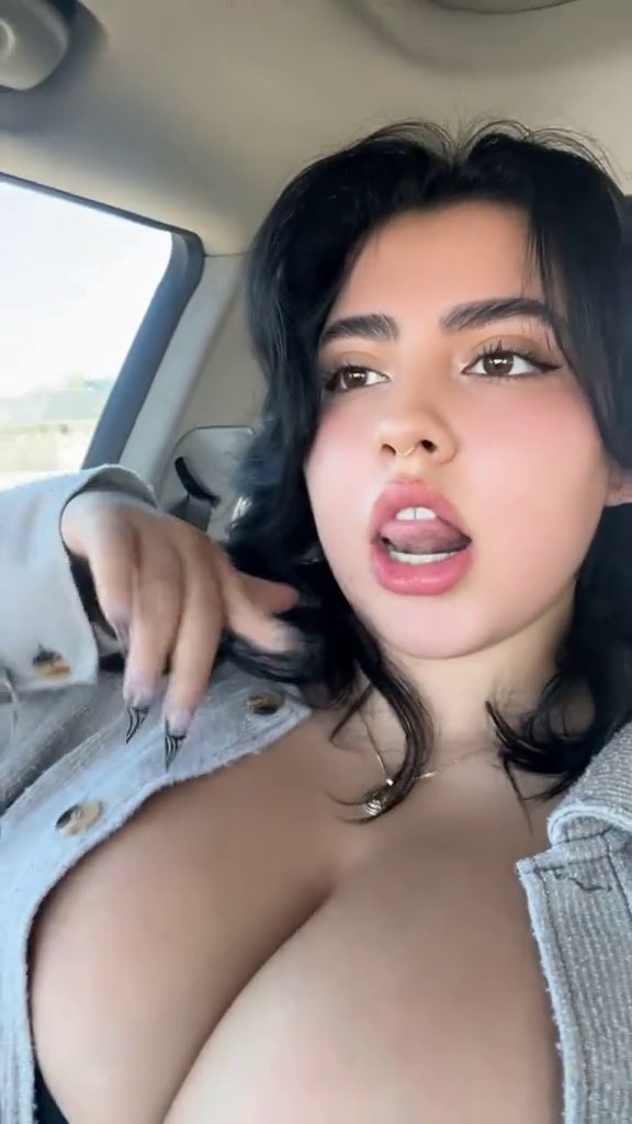 talk2bri's tweet photo. felt pretty💅 #nsfwtwtًً https://t.co/awllaItLUk
