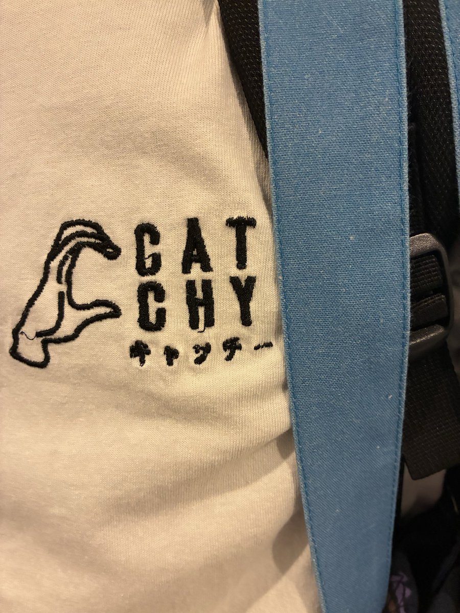 宮古島
朝から
ホテル廊下で
キャッチー見せ

さりげキャッチー

出し方が大人だな。
ダンディだ。
#知念だしんいちろう
#CATCHY