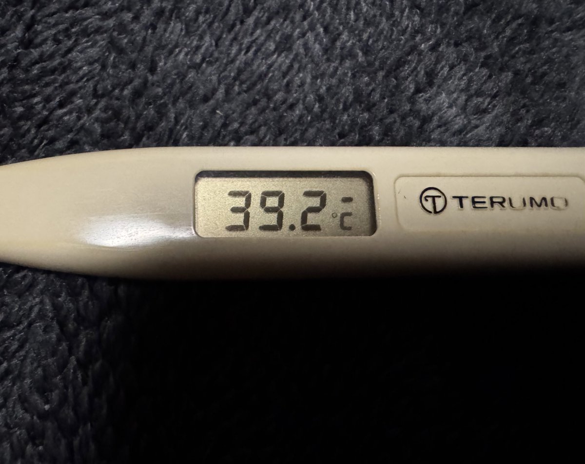 ユニなつお tweet media