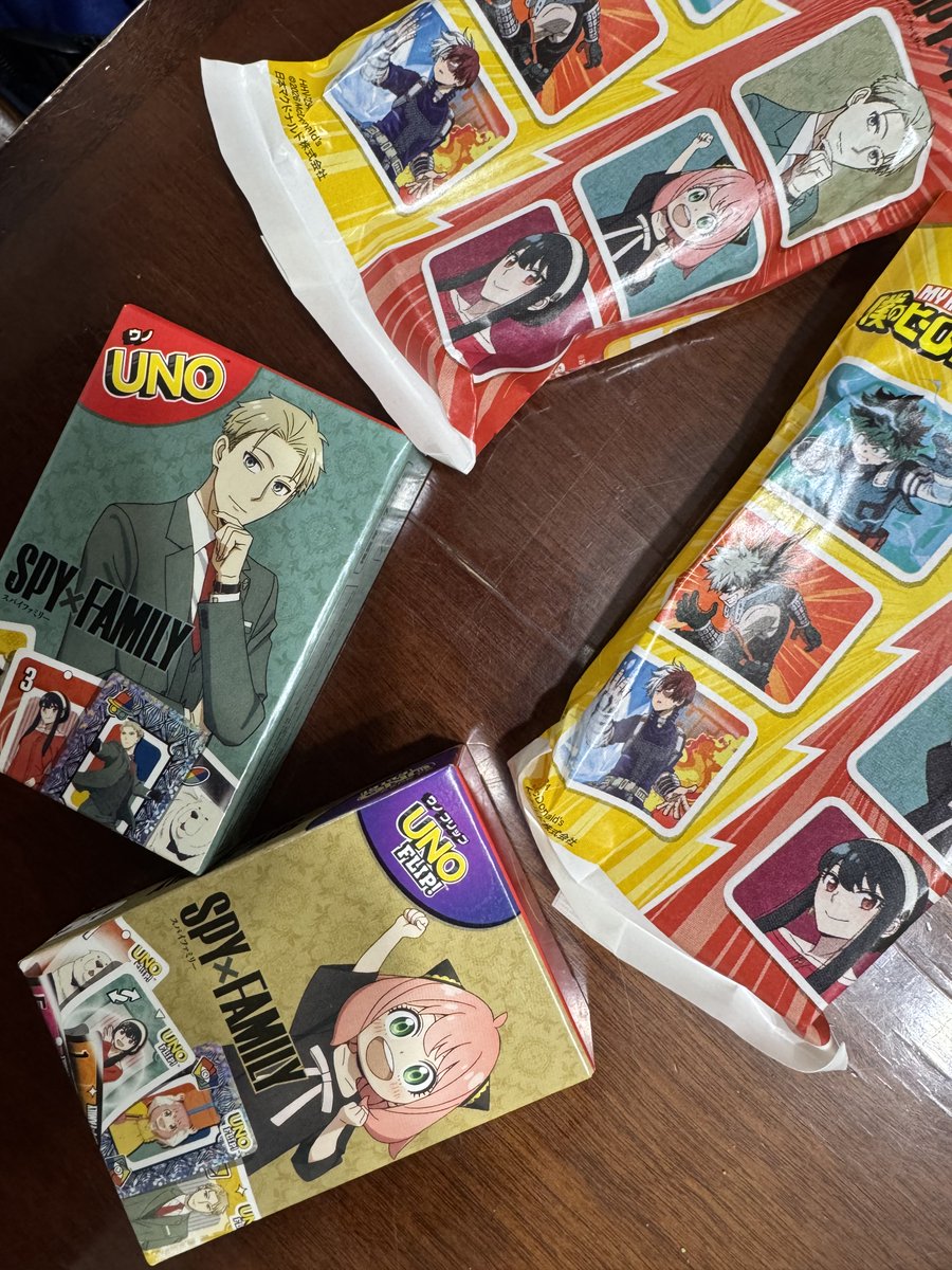 tama_nara's tweet image. 2つ買ったらいきなりロイドさんとアーニャだった。#ハッピーセット #macdonalds