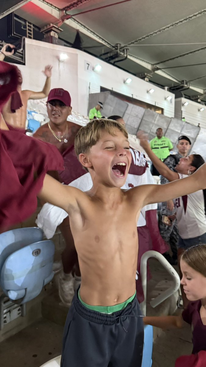 gone 🇱🇻 tweet media