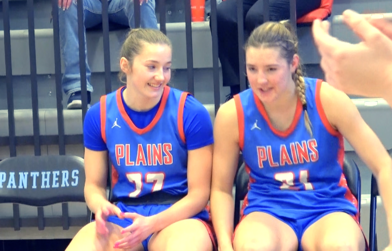 Channel1450com's tweet photo. Our PREMIUM look back to the Pleasant Plains win over Father McGivney on Thursday night.

It's the Radio Call from Sportsradio1450 combined with the video highlights:
https://t.co/HlZ90zrTgd https://t.co/0nW0ypB1iB