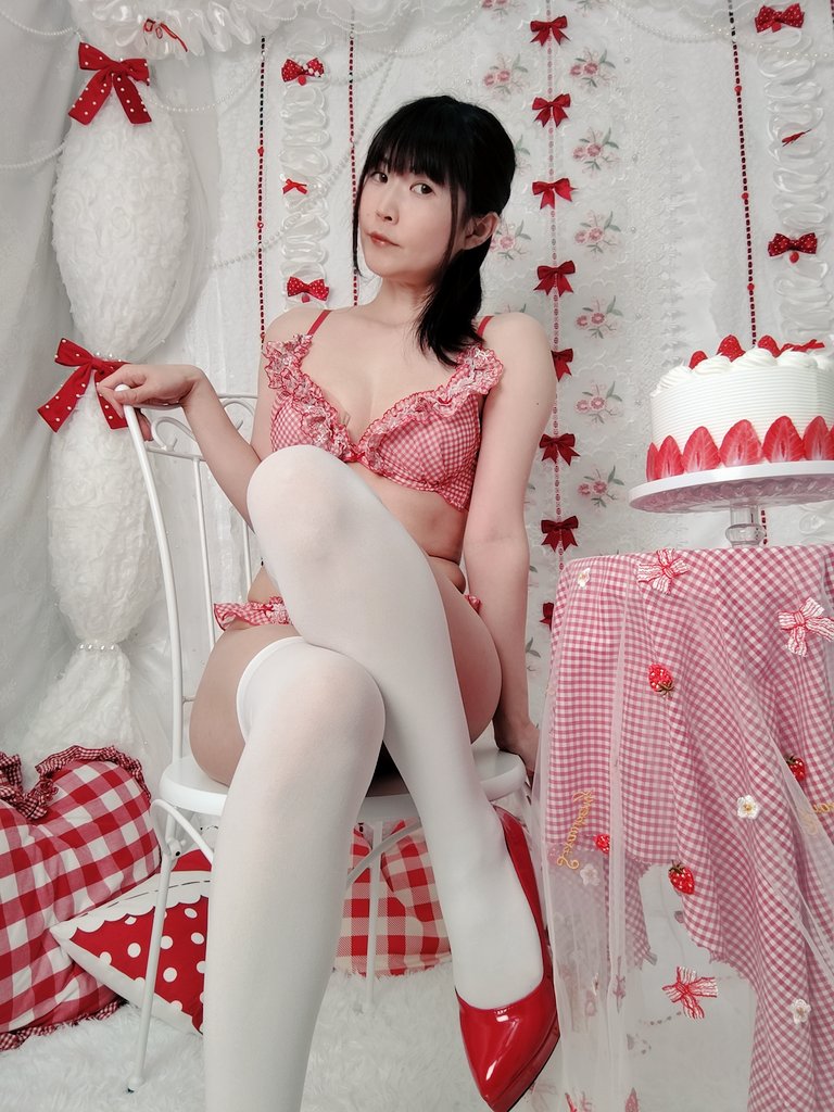 #パラレル自撮り会 に行ってきました！
いちごのショートケーキなブースかわいい🍰