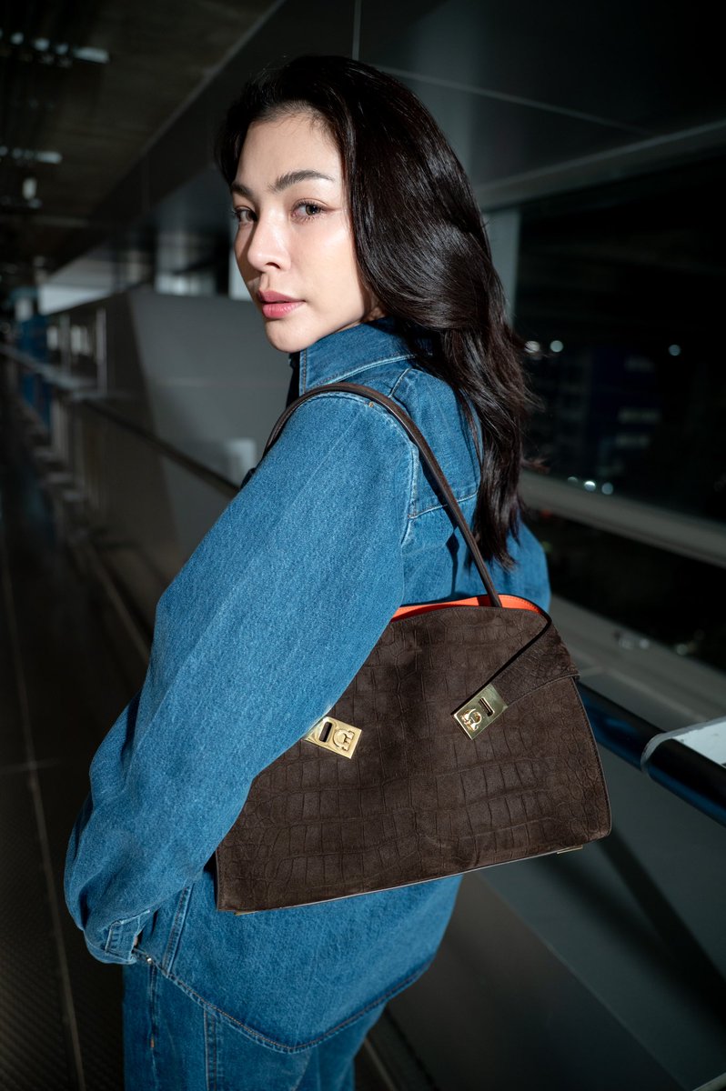 Vogue Thailand tweet media