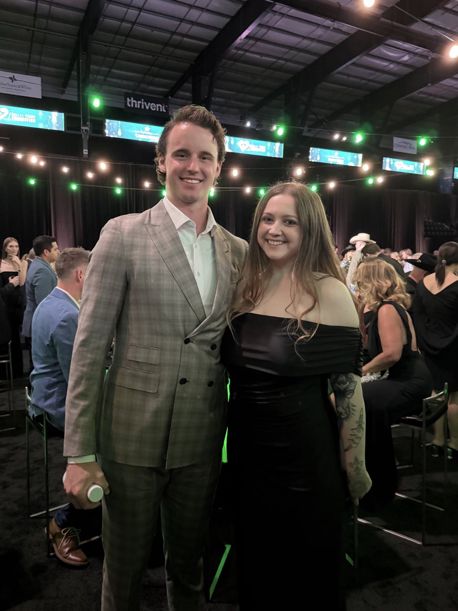 x - d ✩₊˚.⋆ tweet media