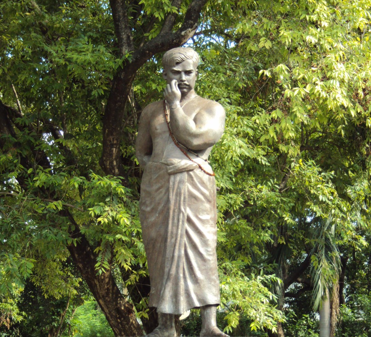 राष्ट्र की स्वाधीनता और संप्रभुता के लिए अपना सर्वस्व होम कर देने वाले, महान देशभक्त क्रांतिकारी एवं स्वतंत्रता सेनानी अमर शहीद पंडित चन्द्रशेखर आजाद जी की पुण्यतिथि  पर उन्हें कोटि-कोटि नमन।💐🙏

#ChandrashekharAzadJayanti