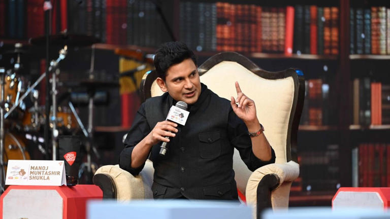 May the journey ahead for Manoj Muntashir be filled with health longevity and continued brilliance as his inspiring words keep lighting the flame of self respect and values.
#HBDManojMuntashir