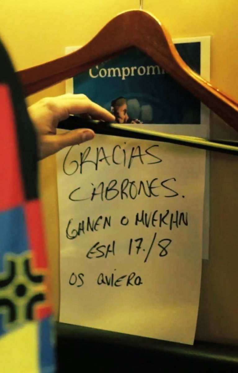 Adrián tweet media