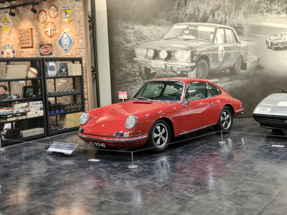 いもむ tweet media