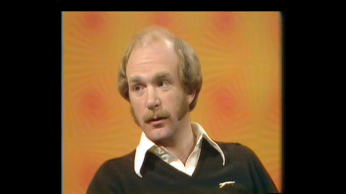 TalkingPicsTV's tweet photo. 'Embarrassing Stories' are told to #DickHills on TELL ME ANOTHER (1976) at 7:45am #TPTVsubtitles

Featuring #VinceHill #PercyEdwards #RogerDeCourcey #DickieHenderson #SylviaSyms and #MiriamKarlin https://t.co/46Ly6CqNvP