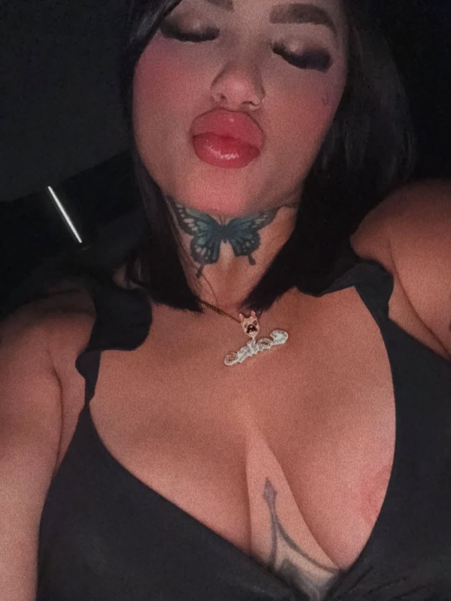 crzsieni12's tweet photo. Beso 💋😘👸🏻: https://t.co/qn7qqi6Gd7 https://t.co/TNvu2dTkMl